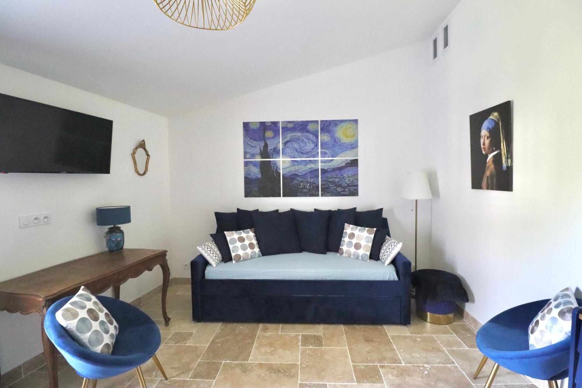 Chambres D'Hotes Avec Jacuzzi Et Piscine Au Mas De Cadoule Saint-Just  Room photo